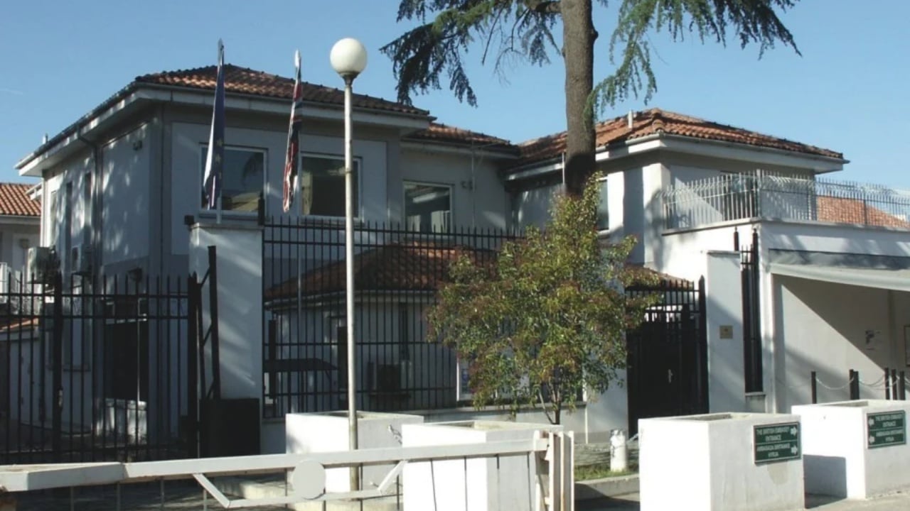 Reforma Zgjedhore/ Ambasada Britanike përgënjeshtron pretendimet e Bashës: Nuk kemi ndërmjetësuar ndonjë marrëveshje politike