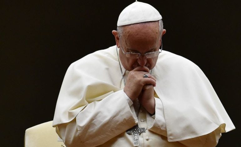 Papa Françesku thirrje urgjente: Të ndalohen lindjet surrogate, fëmijët nuk janë produkte