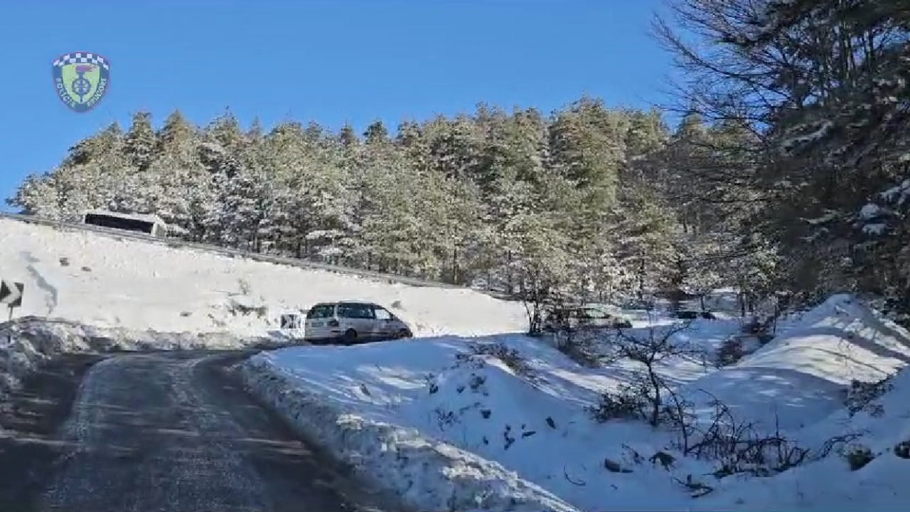 Borë dhe ngrica, hidhet kripë në akset problematike