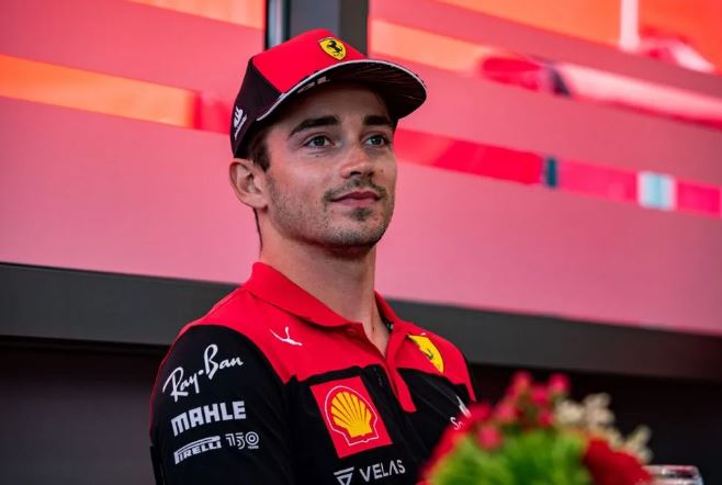 “Kjo skuadër është familja ime e dytë”, vazhdon bashkëpunimi Leclerc-Ferrari