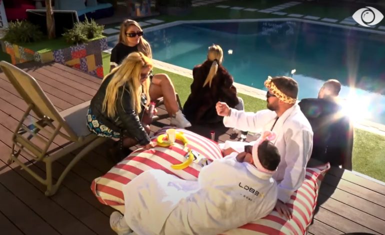 “A do e afroje krevatin me të për…?”, Romeo ngacmon Merin për krijimin e një lidhjeje në Big Brother: Nuk do vija kufij