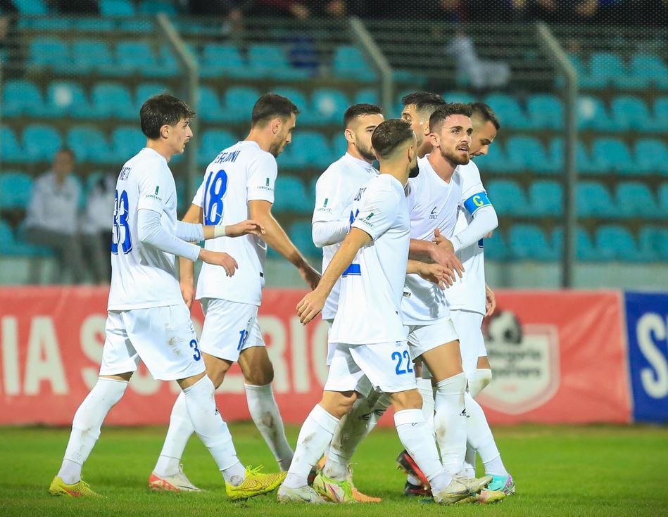 Tirana “lloci” në Durrës, 4 gola për një pikë, Egnatia nuk di të ndalet, kalon presionin te Partizani