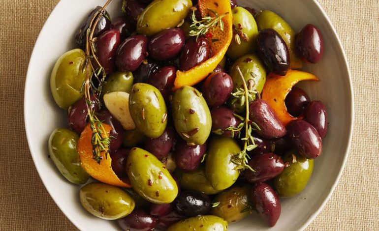 Koliti Ulçeroz – Ushqimet që Duhet të Konsumoni për Lehtësimin e Simptomave