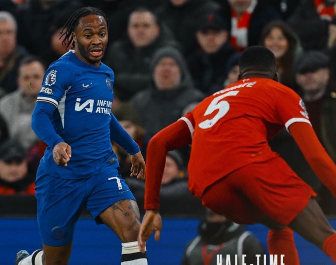 Liverpool mund mes spektaklit Chelsean, Broja në pankinë