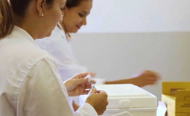 Verifikim për të pavaksinuarit! Eksperti: 18 raste të verifikuara me fruth, 16 prej tyre i përkasin një komuniteti fetar