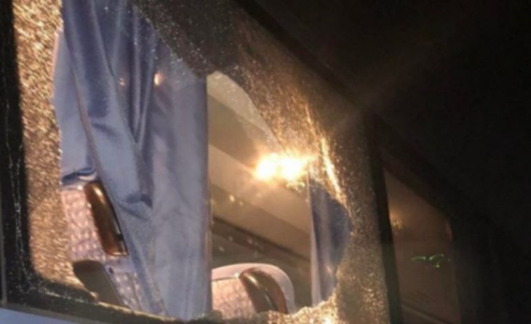 Sulmohen me gurë dy autobusë të Kosovës, po udhëtonin në Serbi