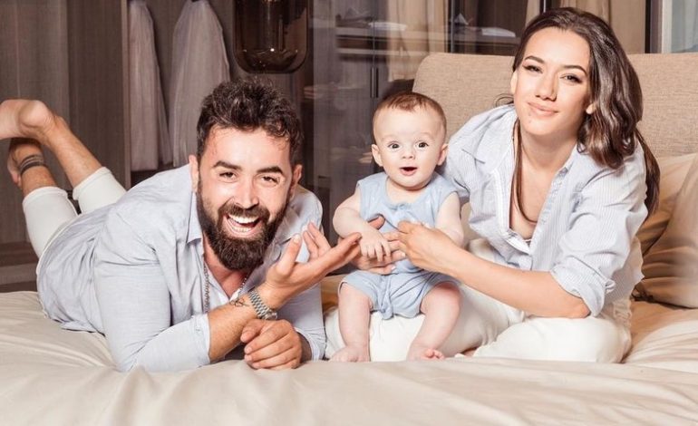 ‘E kam vuajtur si kafshë’/Alfio hap zemrën me banorët për ndarjen nga Fatma