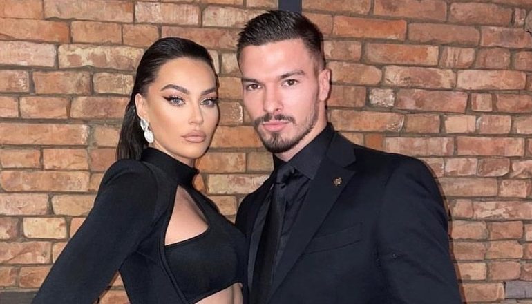 ‘Vajzë e mirë por naive’, Andi thyen heshtjen për ndarjen me Gresën