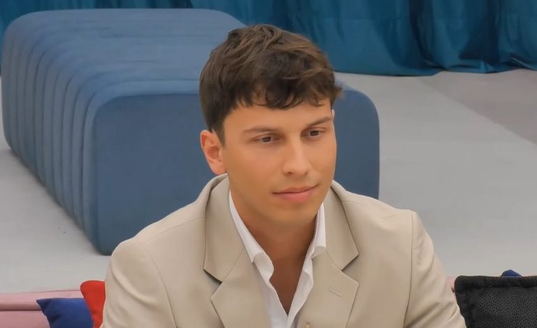 ‘Virgjërinë e humba kur…’/ Blerando tregon eksperiencat seksuale