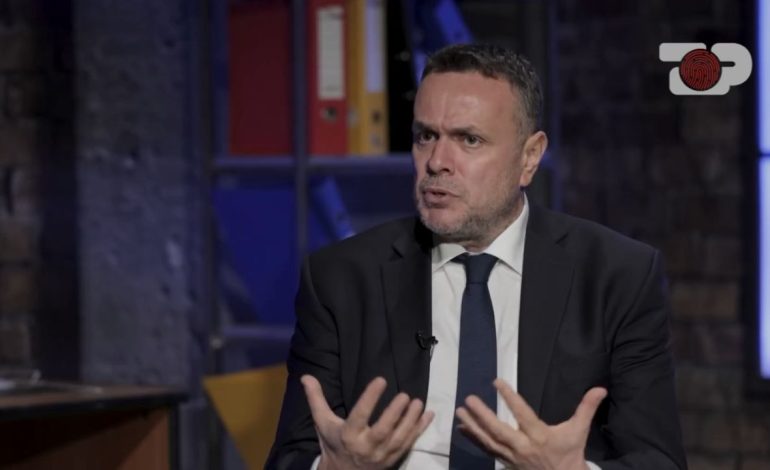 Inside Story/ ‘Robin Hood’ i lagjes, model i gangsterit më në zë të Tiranës