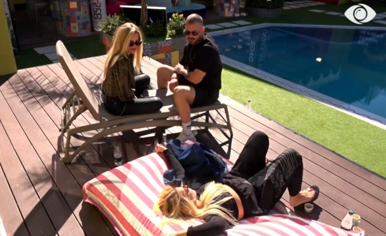 “Roza ka plan të veshë sete seksi kur t’i futesh në krevat”/ Romeo: Nuk më bën përshtypje, më duket si vëlla…