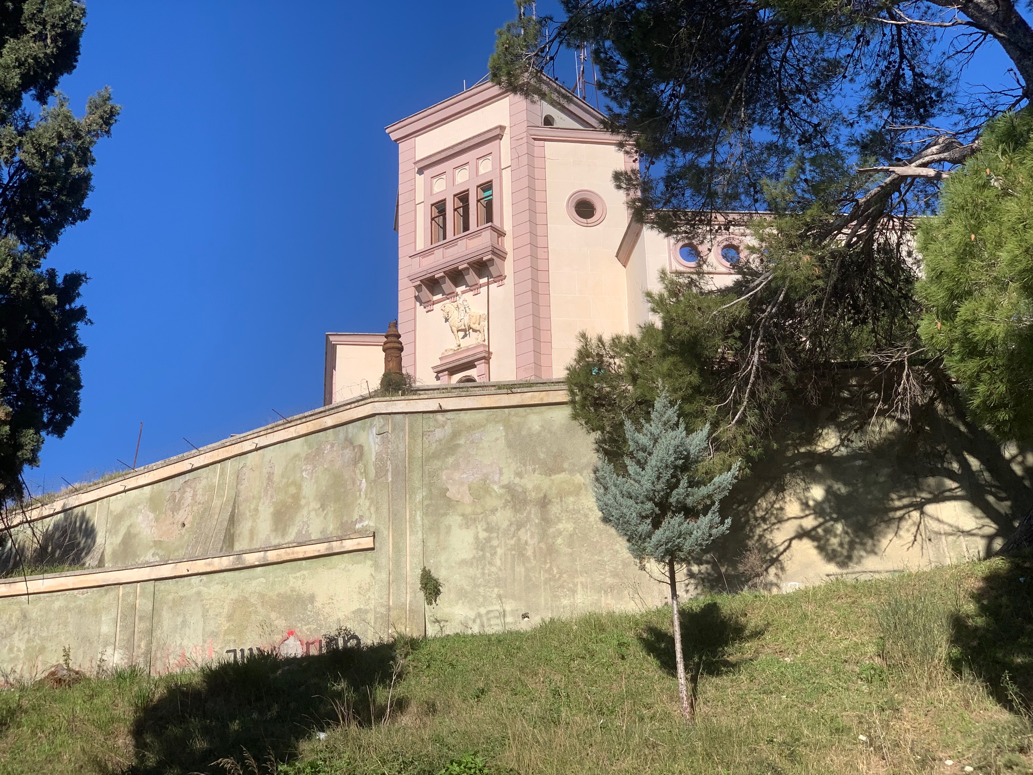 Thesaret e Kodër Vilës mbeten larg syve të kureshtarëve