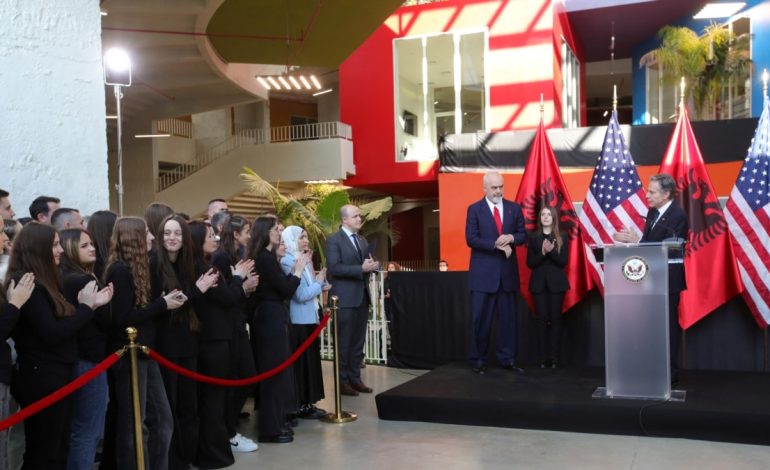 Ju jeni e ardhmja e marrëdhënieve SHBA-Shqipëri