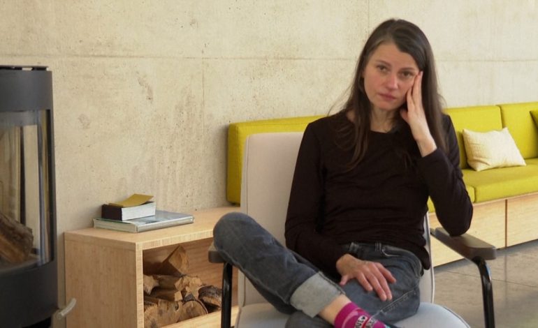 Të jetosh me vetminë dhe traumën e kancerit të pashërueshëm