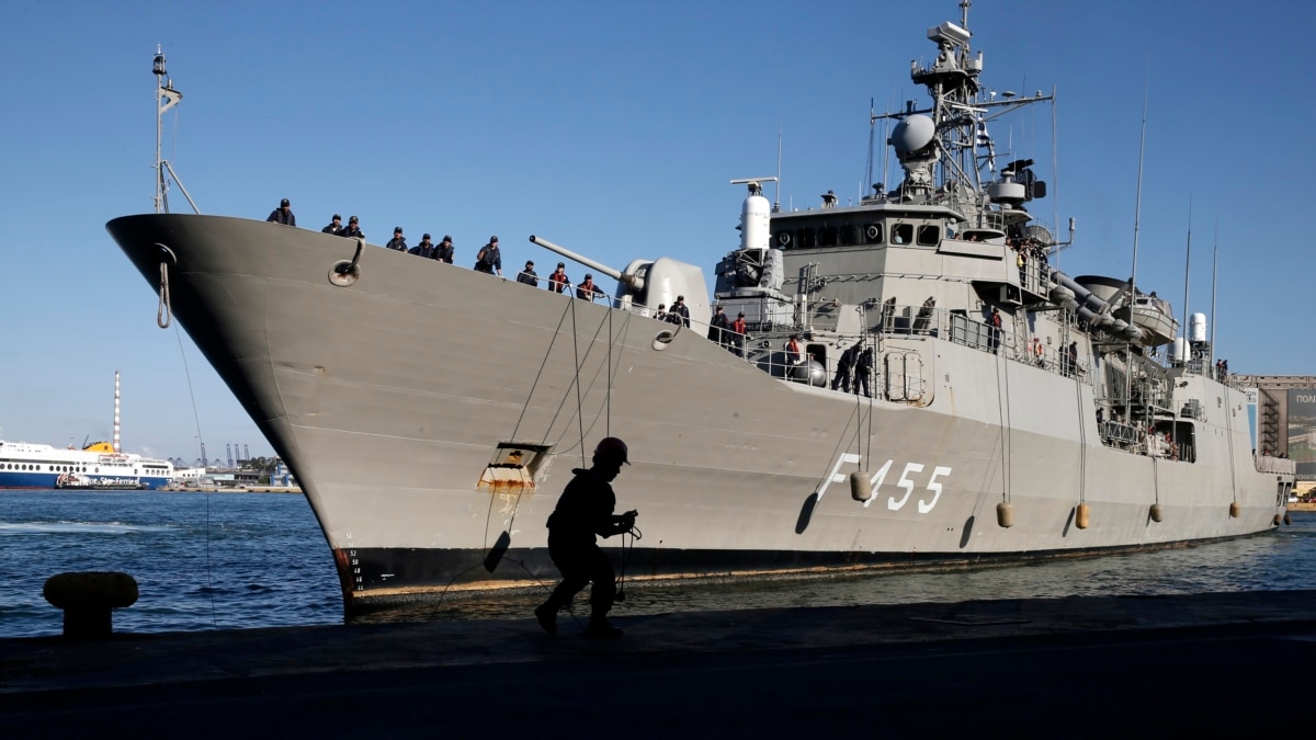 Greqia merr drejtimin e misionit detar të BE-së në Detin e Kuq