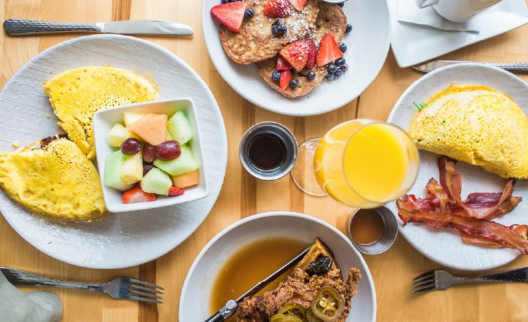 4 Ushqimet më të Këqija të Mëngjesit që ju Shkurtojnë Jetën