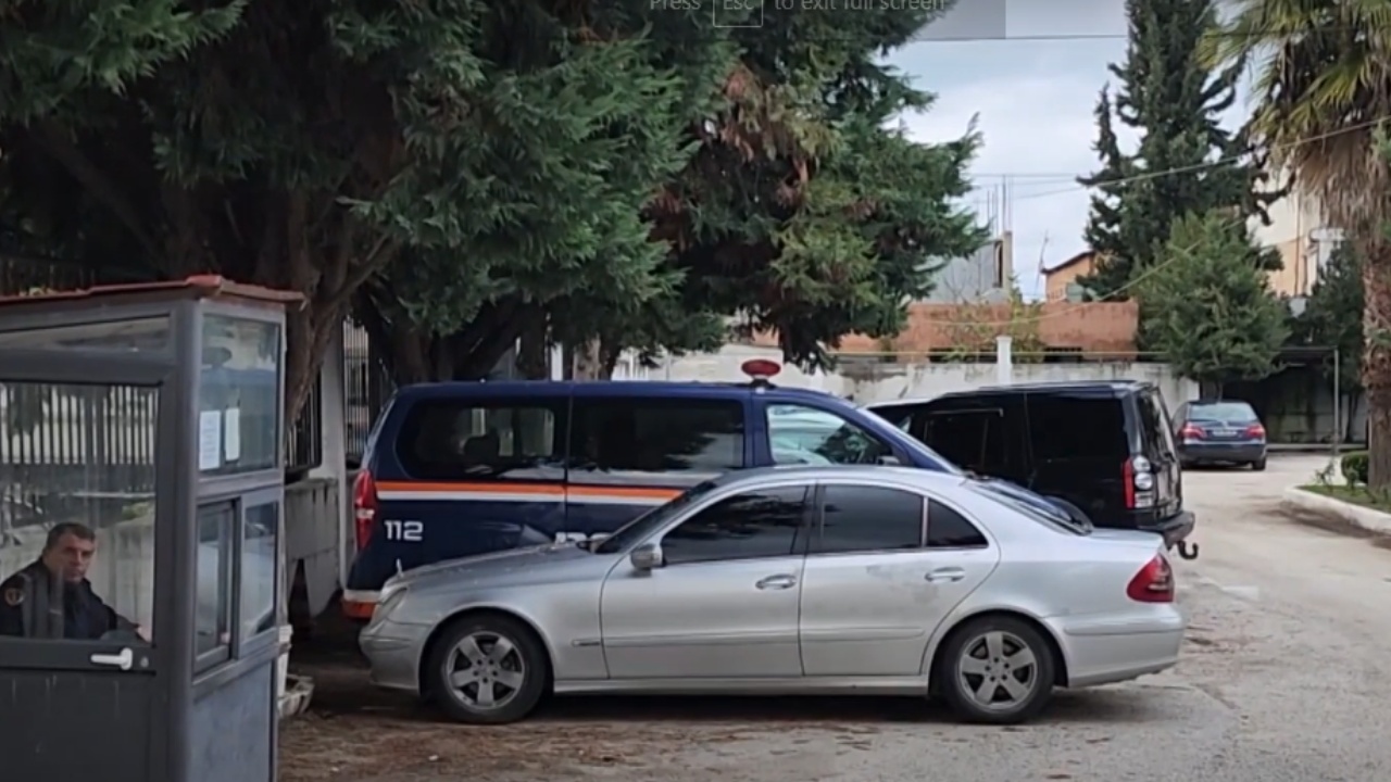 Plagosi 55-vjeçarin në Kavajë, Gjykata e Durrësit lë në paraburgimit të riun