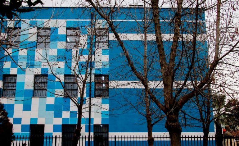 Rrahu rojën e shkollës në prani të nxënësve, ndiqet në gjendje të lirë 40-vjeçari në Elbasan