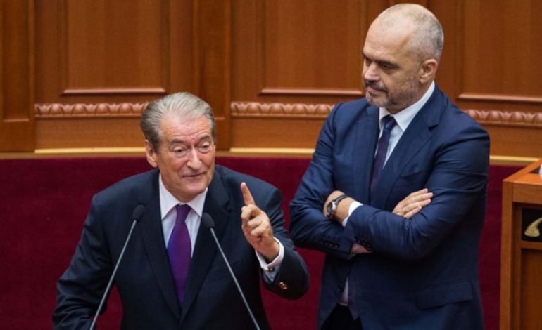 Amnistia, Rithemelimi bashkon votat me PS para protestës, për lirimin e zyrtarëve të dënuar nga SPAK