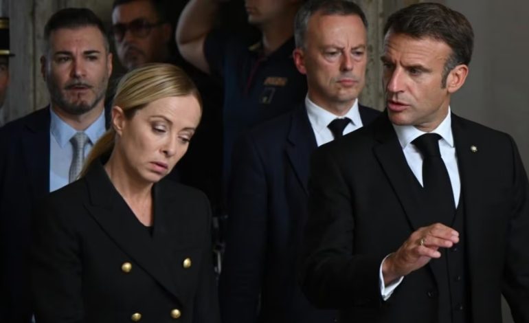 Macron mungon samitin G7 nën drejtimin e Melonit, shkak protesta e fermerëve në vendin e tij! Fton liderët të shkojnë në Paris