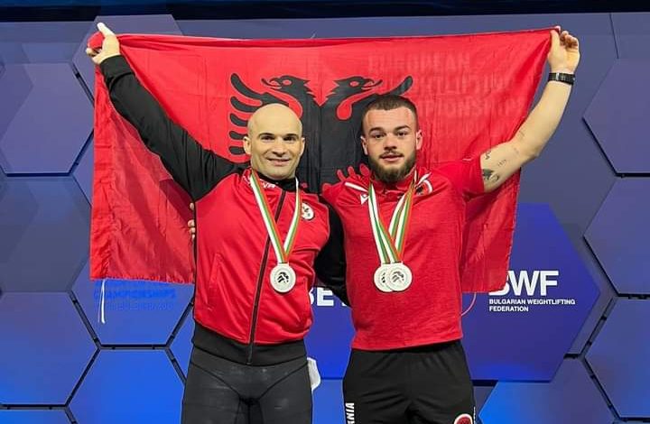 Shqipëria “vishet” me argjend, triumf kuqezi në Evropianin e peshëngritjes