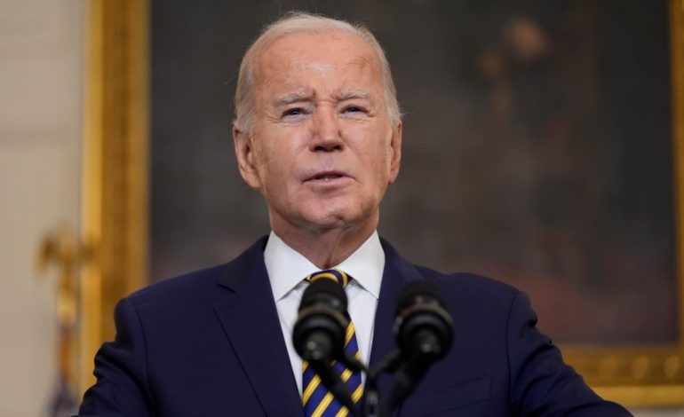 Presidenti Biden fajëson ish-Presidentin Trump për bllokim të projektligjit për sigurinë kufitare