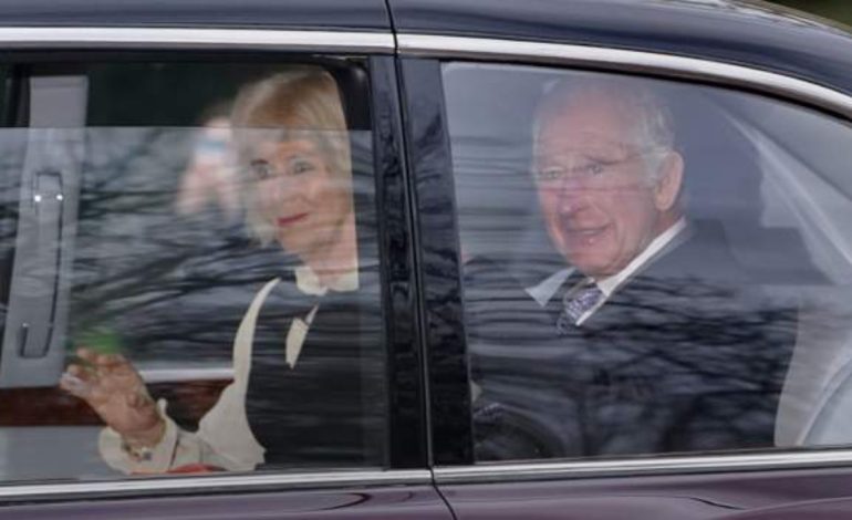 U diagnostifikua me kancer, Mbreti Charles shihet për herë të parë në publik