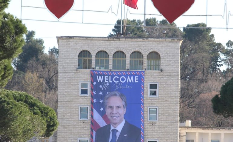 Çfarë pritet nga vizita e Sekretarit Blinken në Tiranë