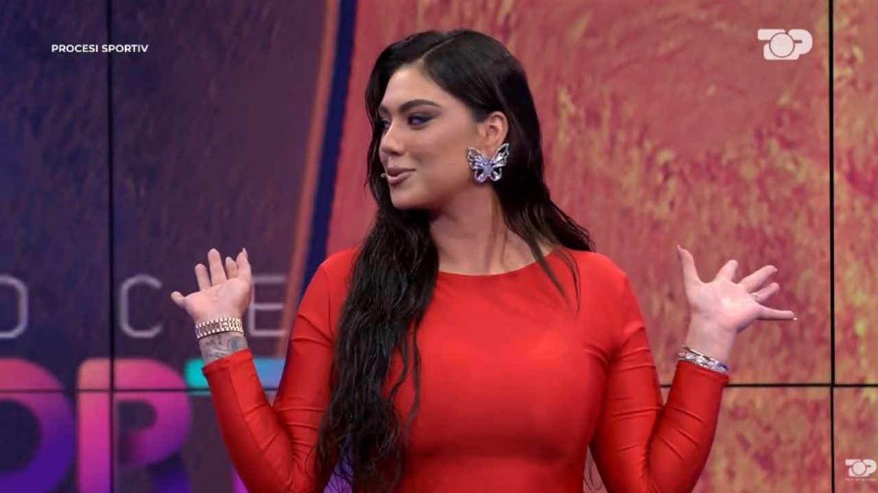 Incident në studion e “Procesit Sportiv”! Alesia Bamit i ndodh e papritura në “Javën e Dashurisë”, Manushi: ‘Syri i keq’! Kosta: Sa nuk i ra të fiktë…