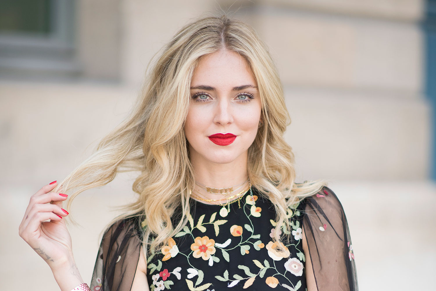 ‘Klloun’ në kopertinën e L’Espresso/ Reagon Chiara Ferragni