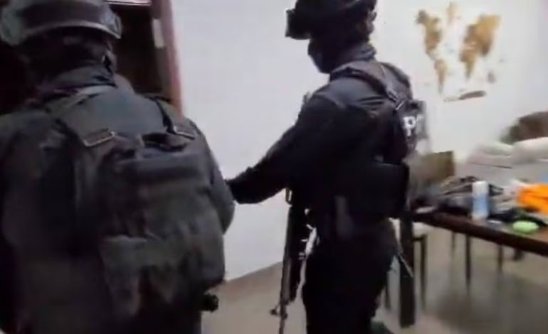 Megaoperacion në Ekuador e Spanjë kundër mafies shqiptare, sekuestrohen 2 ton kokainë. Transportoheshin me kontejnerë me banane