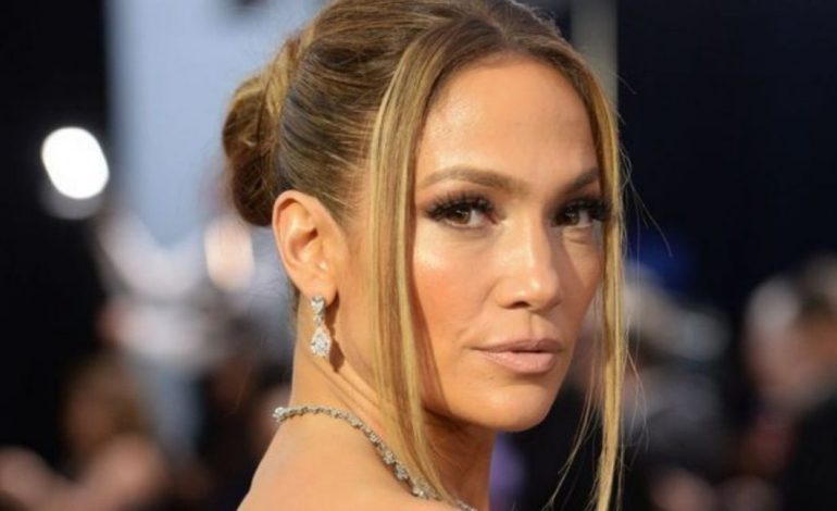 Dalin pamjet e para të Jennifer Lopez në filmin “Atlas”
