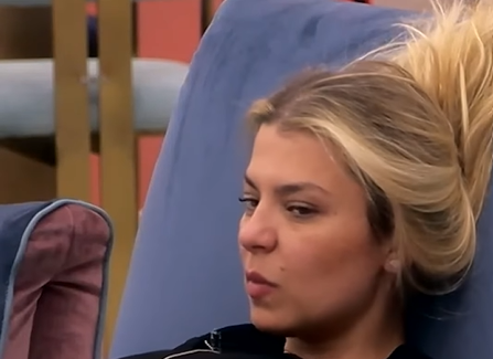 “Do të na bësh teka neve”/ Rikja dhe Juli debatojnë për provat