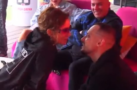 Fytyrë më fytyrë, Graciano dhe Egla puthen pas debatit, reagimi i banorëve