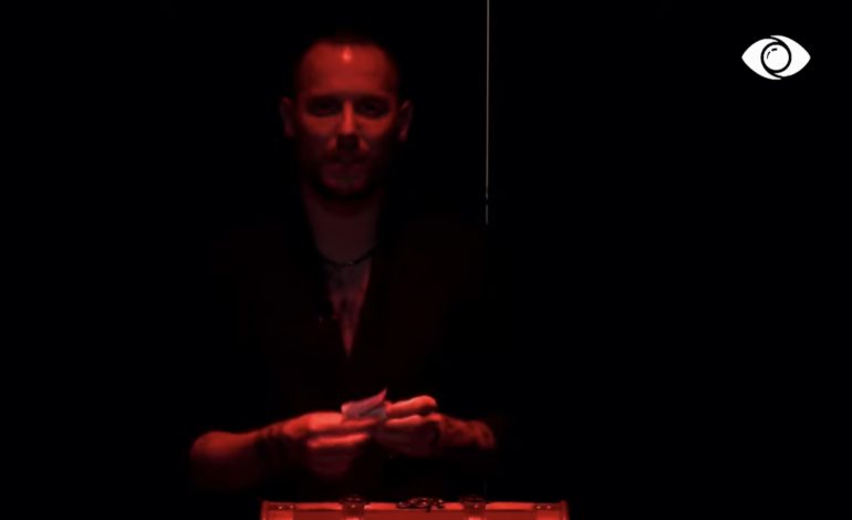 Graciano hap Kutinë e Pandorës, ja çfarë përmbante Zarfi i Zi! Banori hakmerret