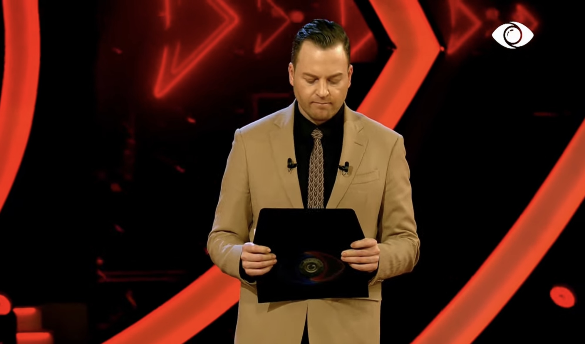Një tjetër largim nga Big Brother VIP, televotimi i dytë i mbrëmjes largon Artën 
 25/02/2024 00:59