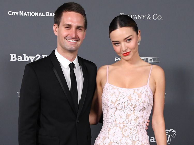 Miranda Kerr nënë për herë të katërt/ Sjell në jetë një djalë