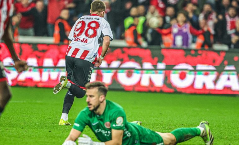 Debutim ëndrrash me gol, Muja: Jam i lumtur te Samsunspor, po përshtatem me skuadrën e re