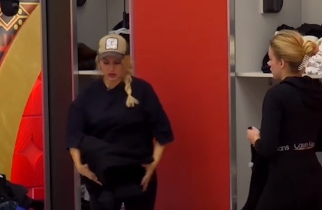 ‘Mos ma përmend vajzën’/ Ilnisa dhe Egla debat me njëra-tjetrën