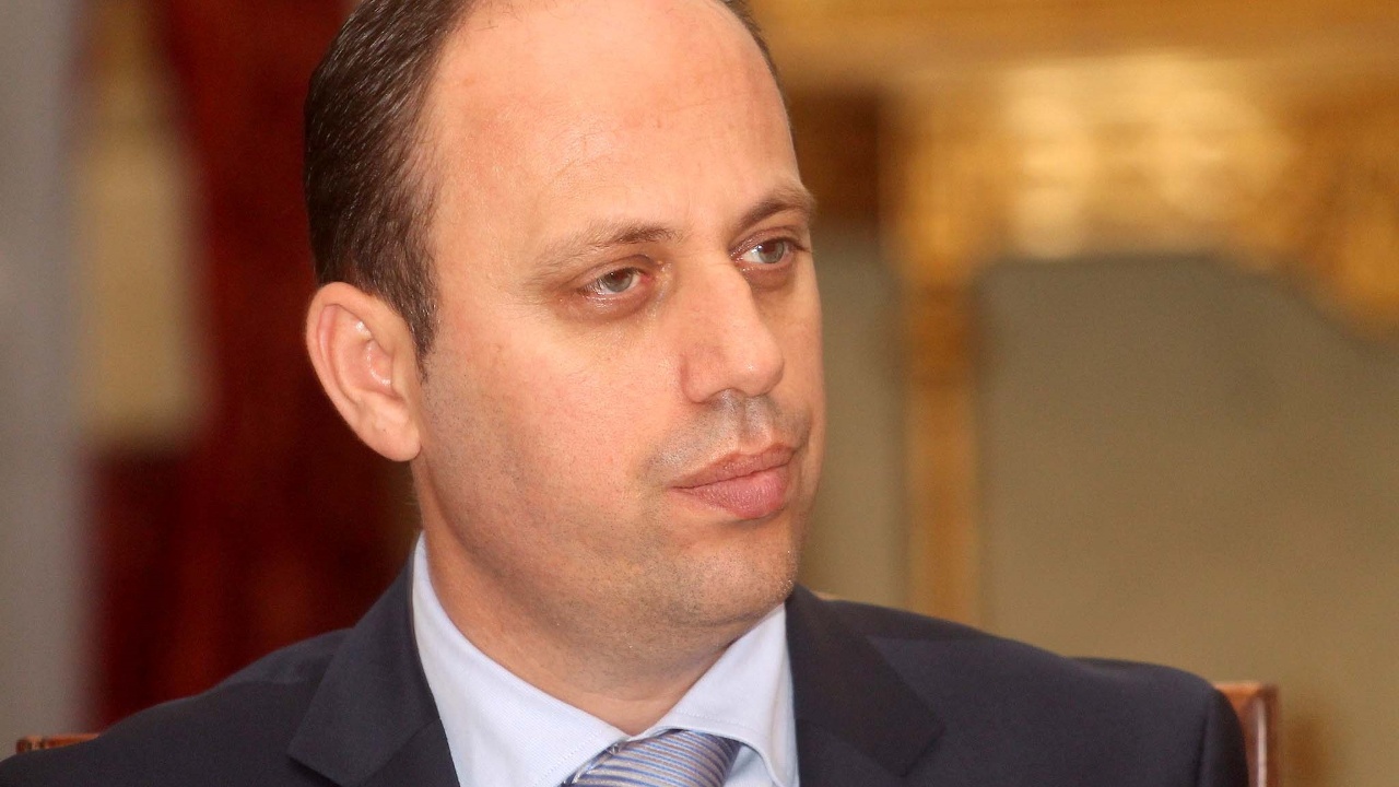 ‘Vakumi ligjor po shfrytëzohet nga grupet kriminale’/ Mënyrat sesi mund të minimizohet shpërndarja sipas gjyqtarit të lartë, Sandër Simoni: Gjykata e ka të vështirë…