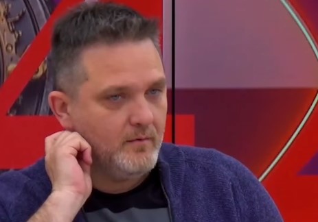 Juli debaton me Ilnisën: Të ngeli Juli në gojë o njeri!