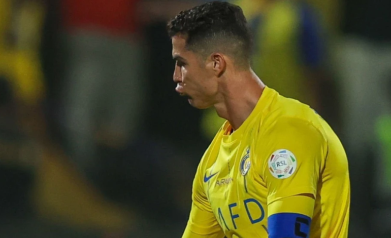 VIDEO/ Ronaldo bën gjestin e turpshëm në fushë