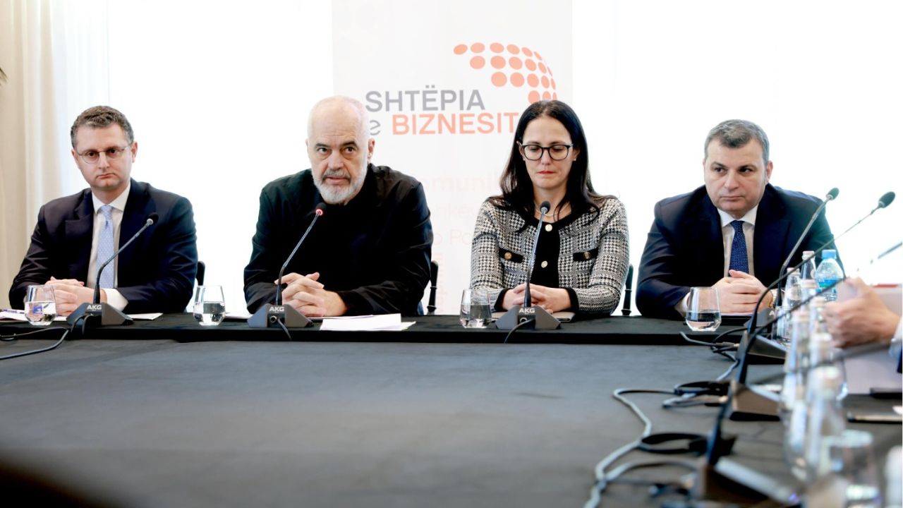 Paratë “cash” do të përdoren më pak! Rama flet për digjitalizimin e shërbimeve financiare: Banka e Shqipërisë të udhëheqë procesin, s’ka justifikime
