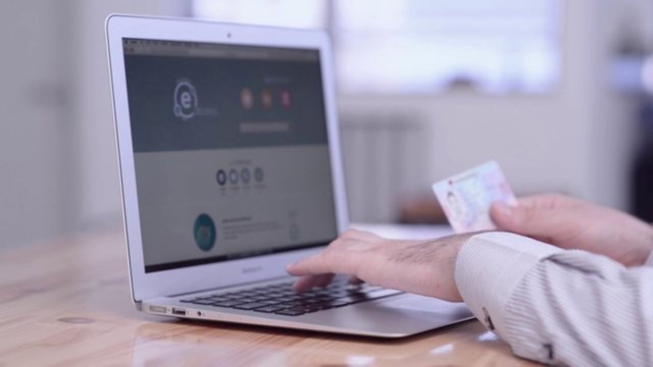 Ndërpriten për tri ditë shërbimet në e-Albania, AKSH njofton për ‘punime’ në sistemin elektronik