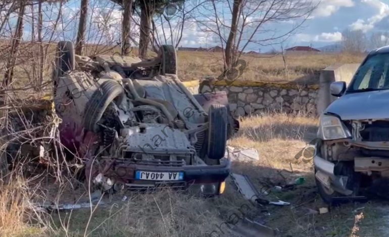 Automjeti del nga rruga në aksin Kardhiq-Delvinë, bie në humnerë