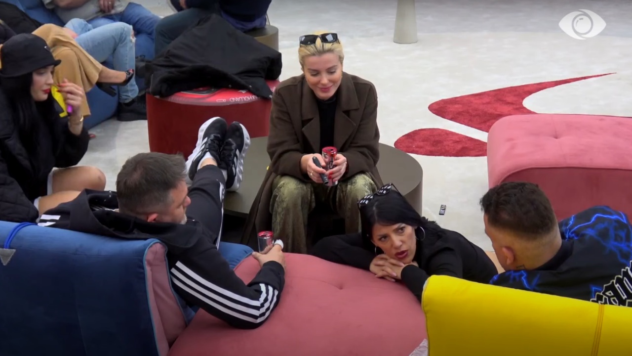 Deklarata e Albit “trazon” Ledionën: Çift të vërtetë në shtëpi shoh vetëm ty dhe…