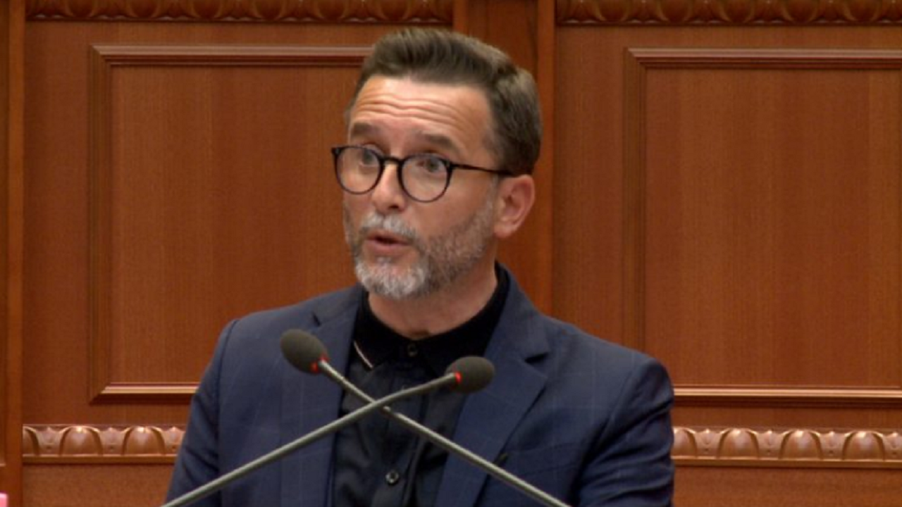 Ndryshimet në kodin penal që parashikon burg për tradhtinë, Braçe: S’jemi Irani, por marrëdhëniet me shumë gra duhen dënuar