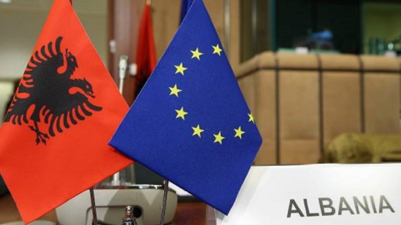 Miratimi i ligjit për ndërtimin në zonat e mbrojtura, delegacioni i BE në Tiranë: Do ta ndjekim me shumë vëmendje zbatimin e dispozitave ligjore