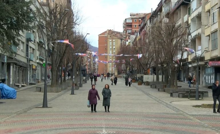 SHBA paralajmëron Kosovën, reagimet pro dhe kundër masës së qeverisë për dinarin serb