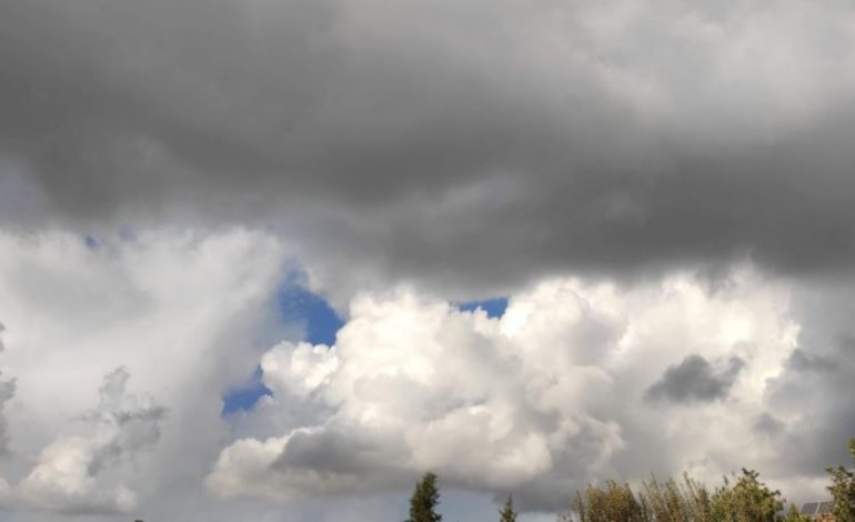 Temperaturat sot shkojnë deri në 21 gradë! Si do jetë parashikimi i motit për këtë të premte